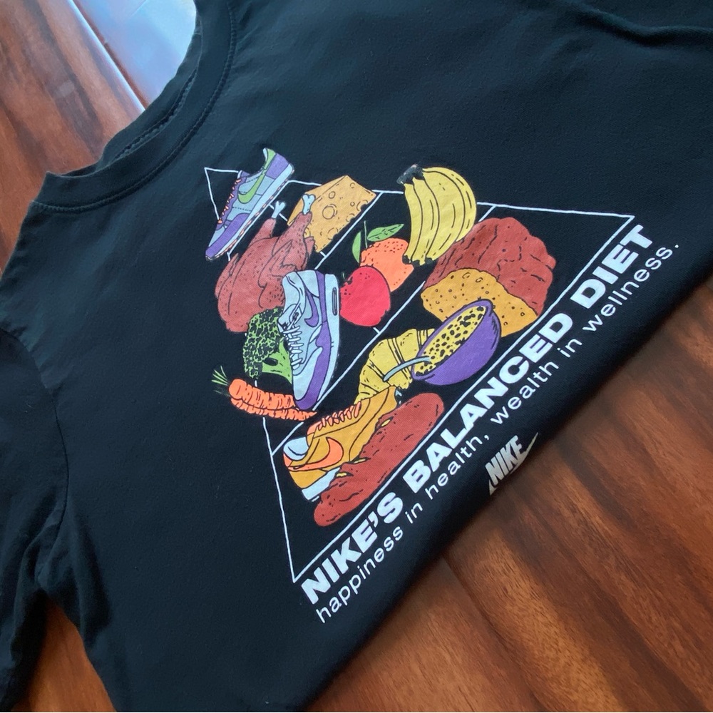 Nike boys tee